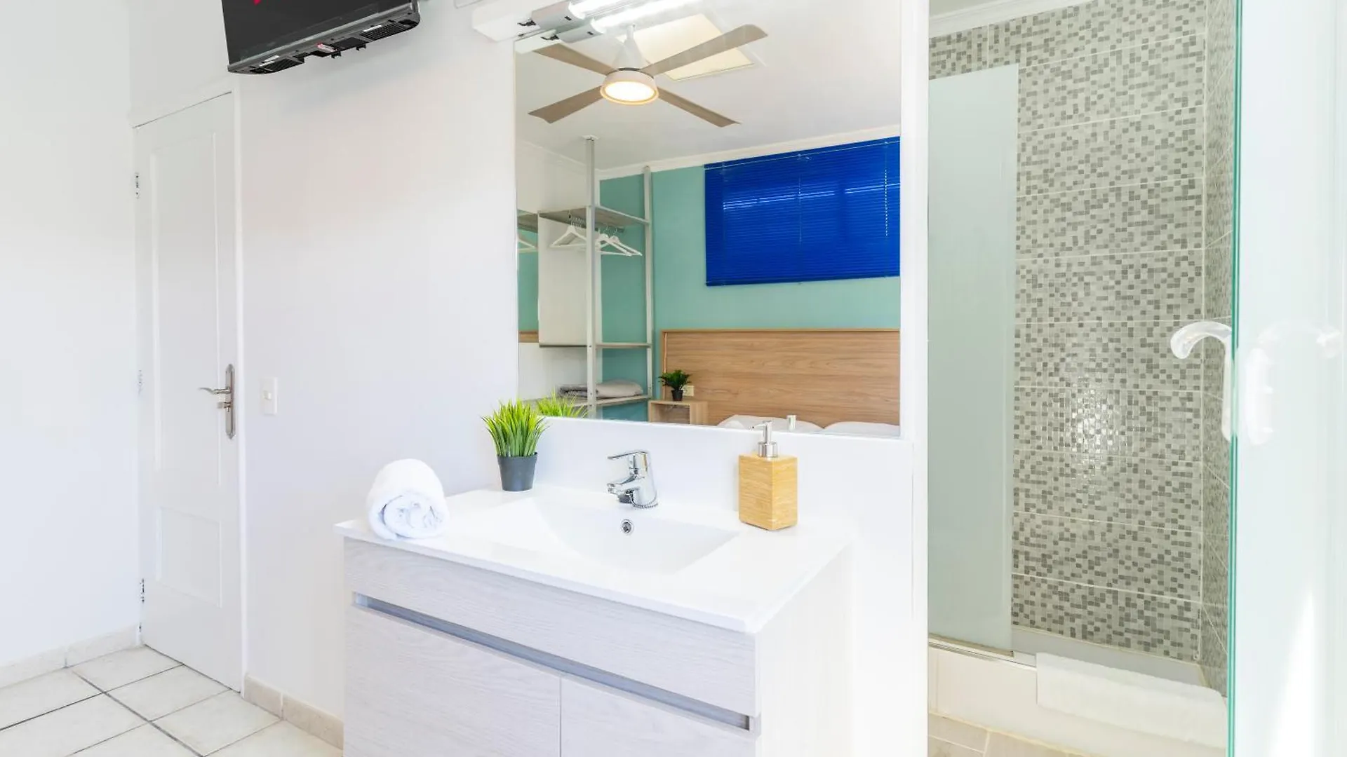 Guest House Villa Neon Tenerife Arona